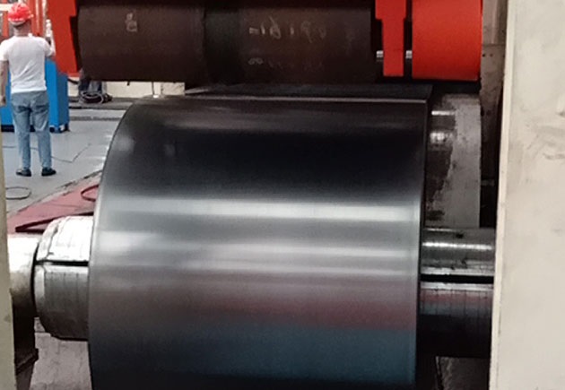 bande d'acier trempé et revenuip hardened and tempered steel strip