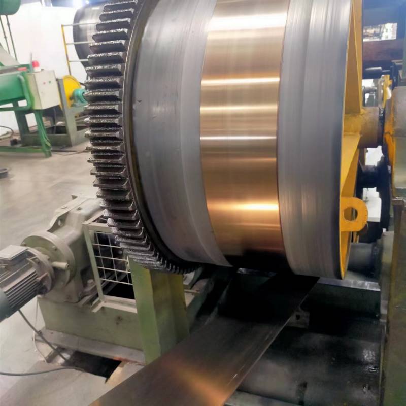 tira de acero tratada térmicamente