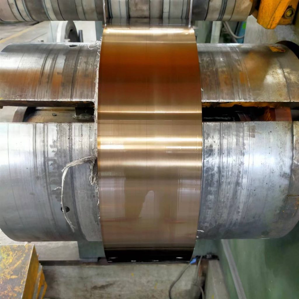 bobina de acero dorado