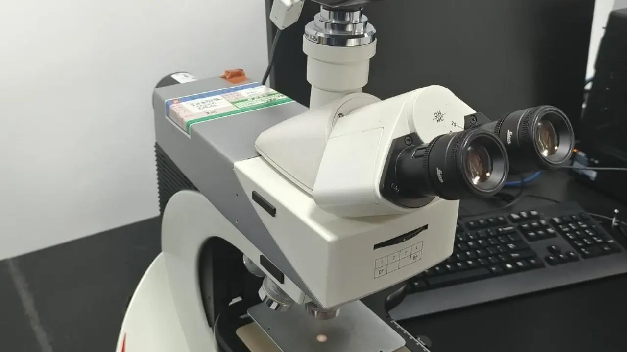 Metallographic microscope